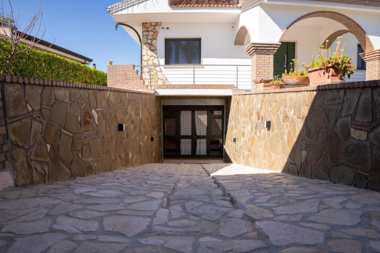La Dimora Degli Artisti Bed & Breakfast Policoro Exterior photo