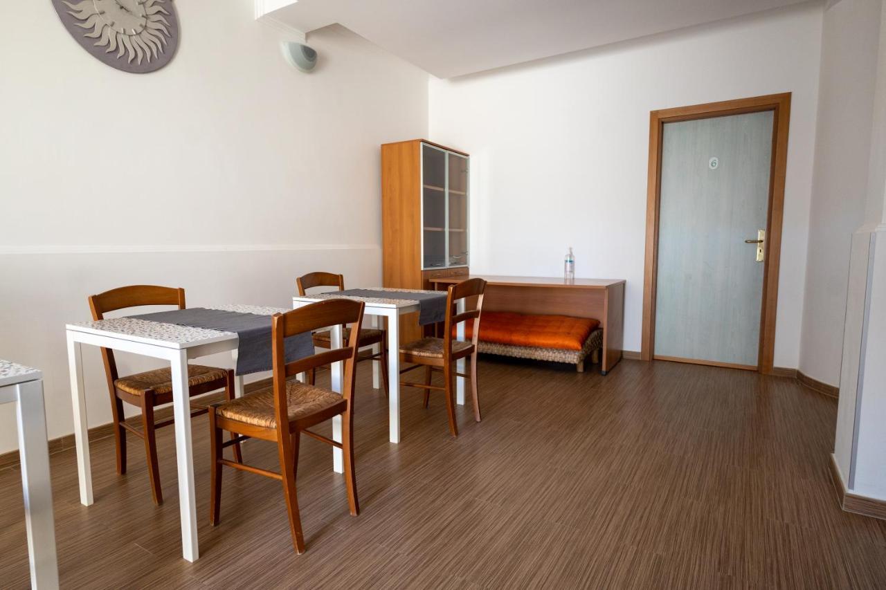 La Dimora Degli Artisti Bed & Breakfast Policoro Exterior photo